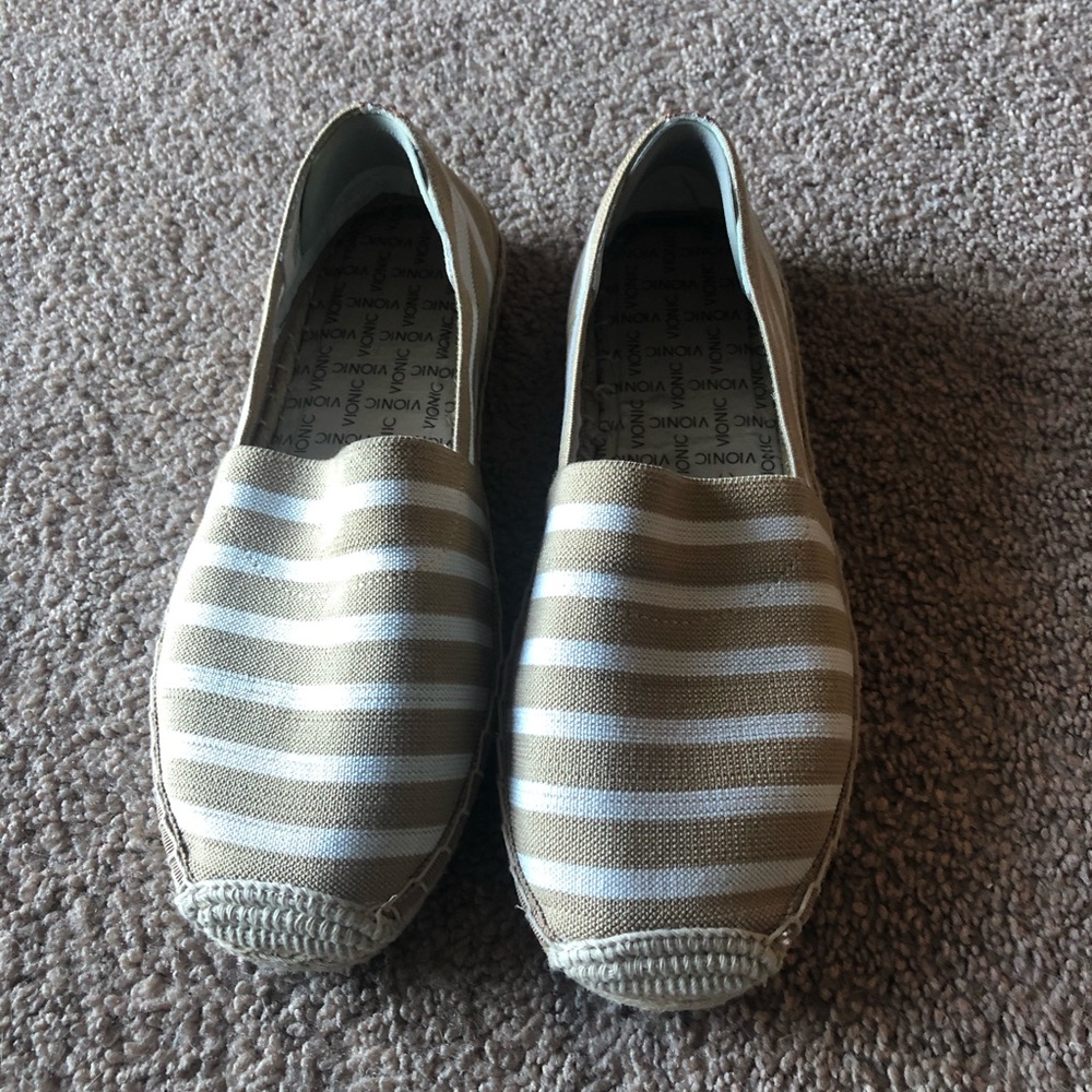 Vionic Valeri Espadrille Flat Stripe Sandal US7